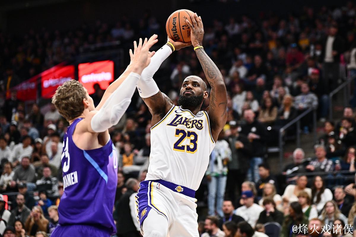 浓眉33+11詹姆斯27+14 湖人险胜爵士重回西部第五